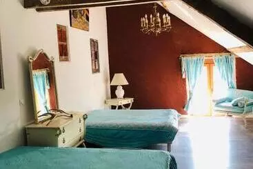 Aamiaismajoitus (B&B) Chambre Familiale élevage Girbal