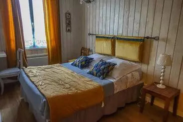 Nocleg ze śniadaniem Chambres D Hôtes Loperhet