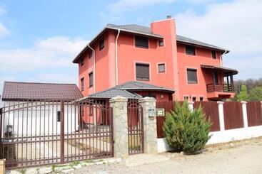 Bed and Breakfast Pensiunea Corbeanca   Cazare Si Evenimente