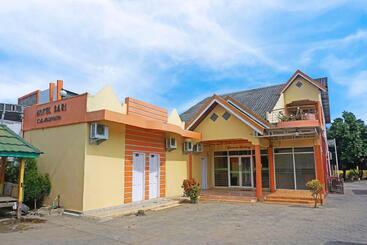 Hotel Oyo 91433  Sari Jeneponto