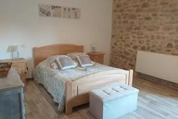 Pensión La Grange Du Rial