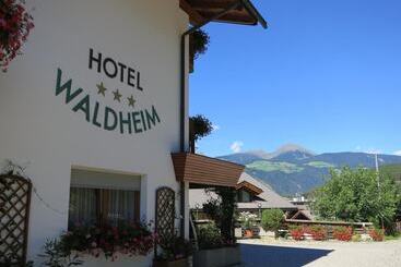 酒店 Waldheim