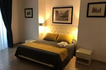 تختخواب و صبحانه Four Rivers Suites