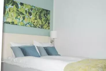 Sixtus Sinatur Hotel & Konference