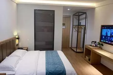 ホテル Greentree Inn Guangdong Zhanjiang Donghai Island