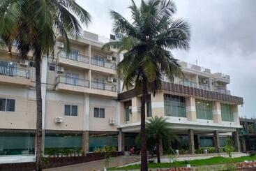 Hotel Grand Meridian