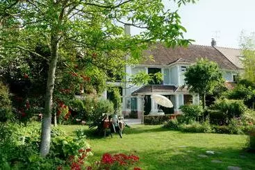ベッドアンドブレックファースト Chambres D Hôtes Le Grand Air   Les Châteaux De La Brie Aux Portes De Paris