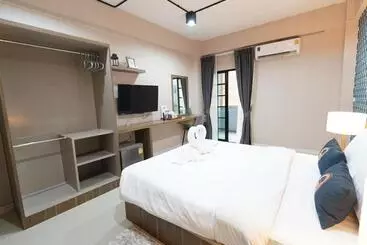 ホテル Roomquest Rojana Industrial Estate Area