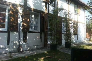 ベッドアンドブレックファースト Le Clos Du Carriou