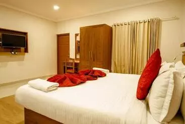 Hotel Southern Panorama Campnoel Munnar