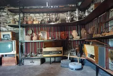 Pensione Tsatʼer Guest House