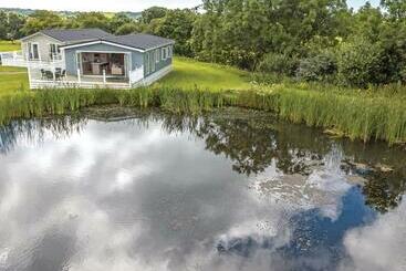 منتجع Florence Springs Glamping