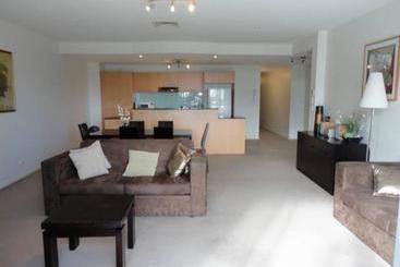 Glenelg Beachside Apartments