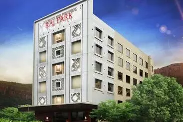 Hotel Raj Park  Hill View