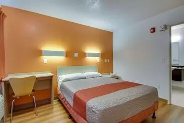 Мотель Avera Suites