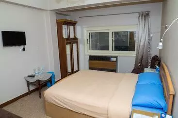 تختخواب و صبحانه Guardian Guest House