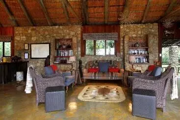 Отель Shayamoya Tiger Fishing And Game Lodge