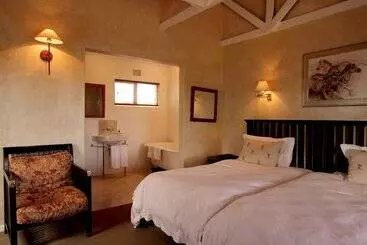 بيت ريفى Leeuwenbosch Country House   Amakhala Game Reserve