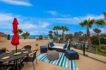 ホテル Buccaneer Beach Lookout