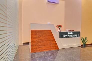 Hotel Townhouse Kalyanpur Metro