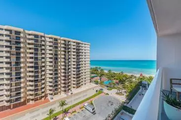 Huoneistohotelli 1 Hotel & Homes Miami Beach Oceanfront Residence Suites By Joe Semary