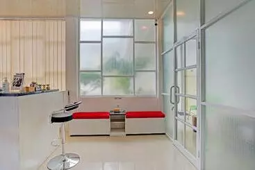 Hotel Pringombo Homestay 2 Syariah By Oyo Rooms