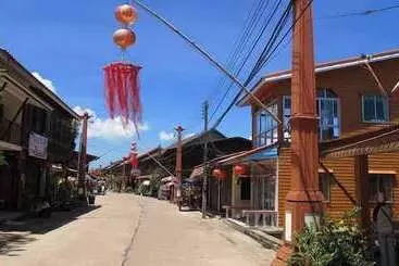 Hotelli Deep House Seaview