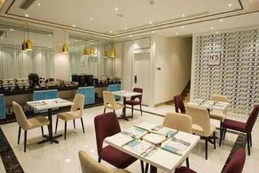 Xana Hotelle·jiande Qiantan