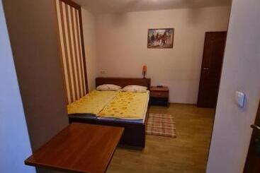 ユースホステル Gościniec Halka