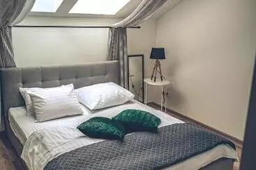 Bed & Breakfast The Loft   Garncarska 1
