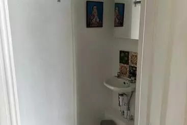 تختخواب و صبحانه Fitz House