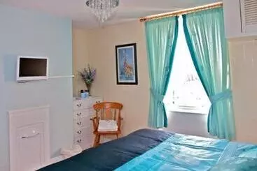 ベッドアンドブレックファースト Greenlands Guest House