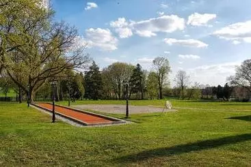 Aamiaismajoitus (B&B) Pałac W Krzelowie