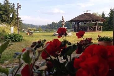 ユースホステル Ik Wulpink Majdy Olsztyn