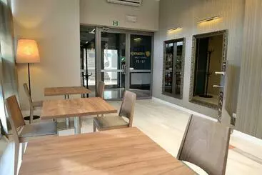 Quest Hotel   Dawniej Hotel Planeta