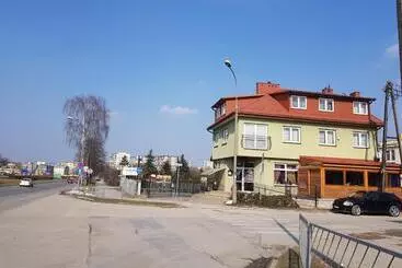 Retkeilymaja Roadway