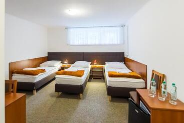 פנסיון Hel Wieniec Zdrój