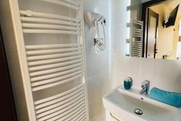 Pensionat Noclegi Airportpark