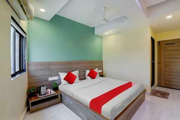 Flagship Hotel Royal Plus