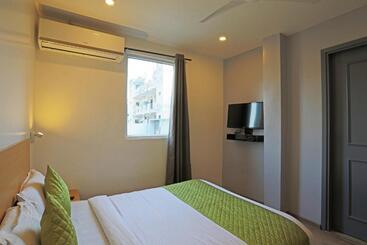 Hotel Silver Velvet Britannia Chowk  Couple Friendly Local Id Accepted