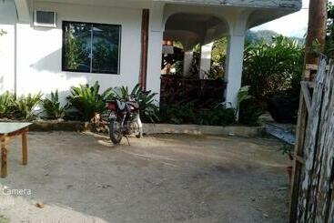 Pension Dhadas Place