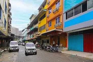 Otel Oyo 92195 Pelangi House 789 Syariah