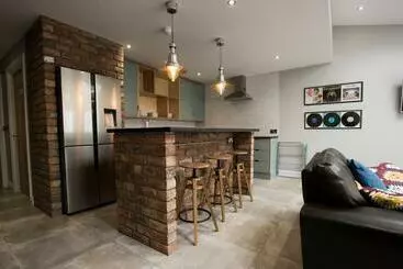 Bed and Breakfast Modern City Centre Rooms