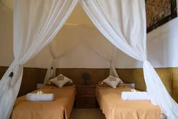Pensionat Retreat Villa Toraja Baturinggit
