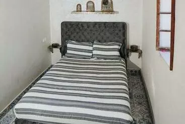 Riad Amelia : Lalla Nora Room