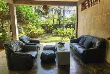 Bed and Breakfast Red Sun Beach Villa Kosgoda