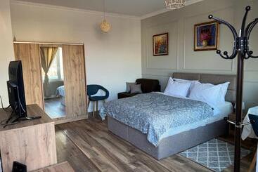 Pension Elegant And Cozy Room Araks