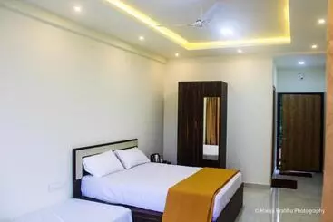 Hotel Kurinji Inn