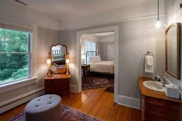 צימר Beechwood Inn