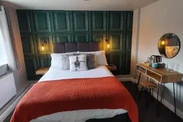 בית מלון כפרי The George Country Inn, Wath